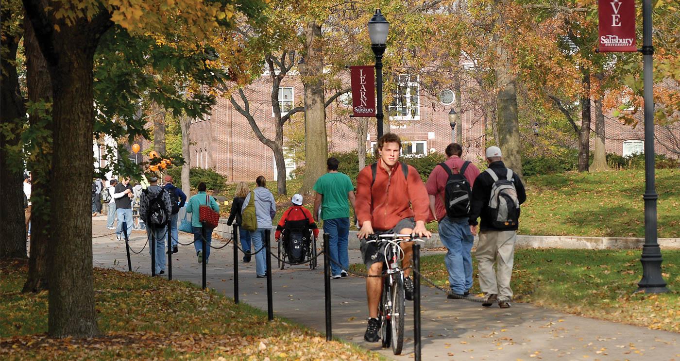 Salisbury University students walking to class