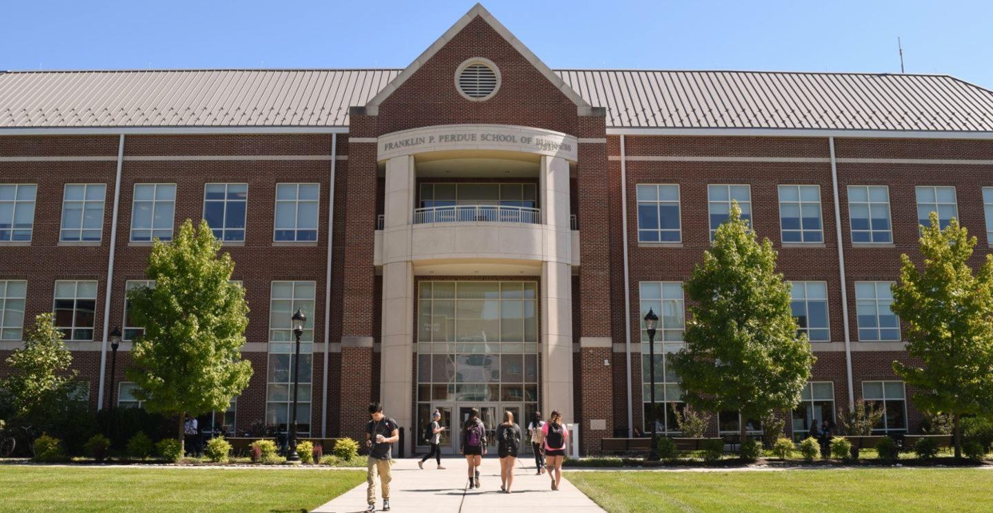 Students earning their MBA attend classes at SU's Perdue Hall, the premier Salisbury business school