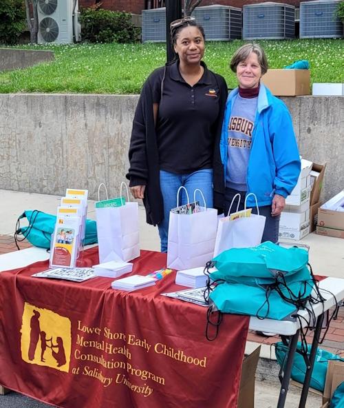 Downtown Childrens MH Awareness event table