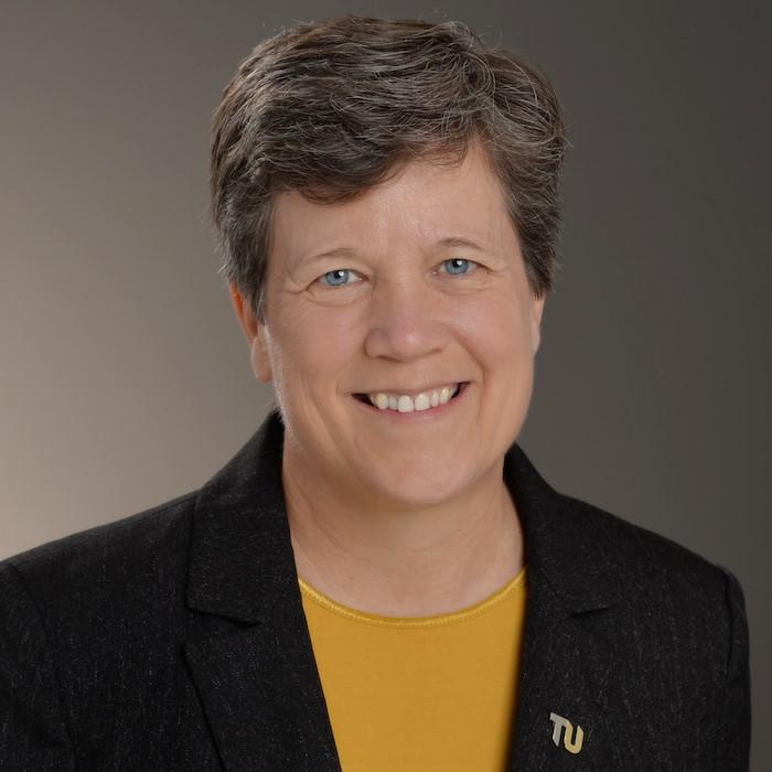 Dr. Melanie Perreault