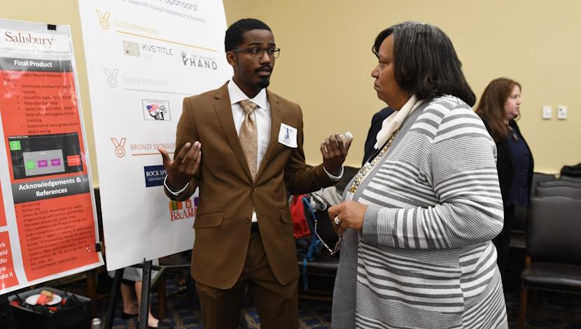 Student gives indivdual presentation to Maryland delegate