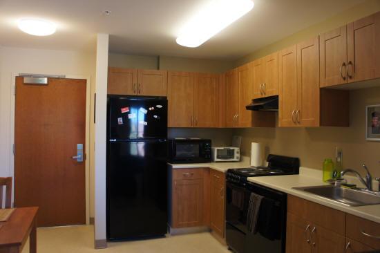 RD Apartment - kitchen