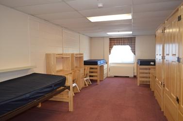 Severn Hall Triple room - beds