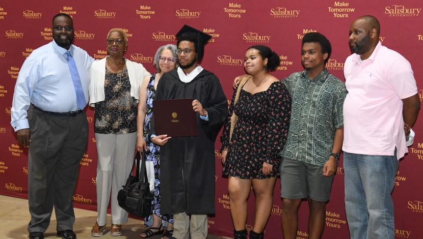 SU Alumni Family photo after graduation