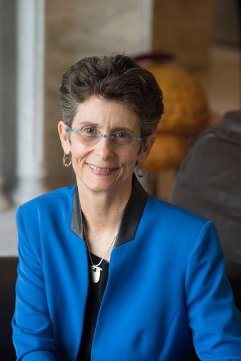 Kathy Obear headshot
