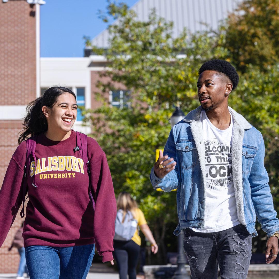 SU students on campus